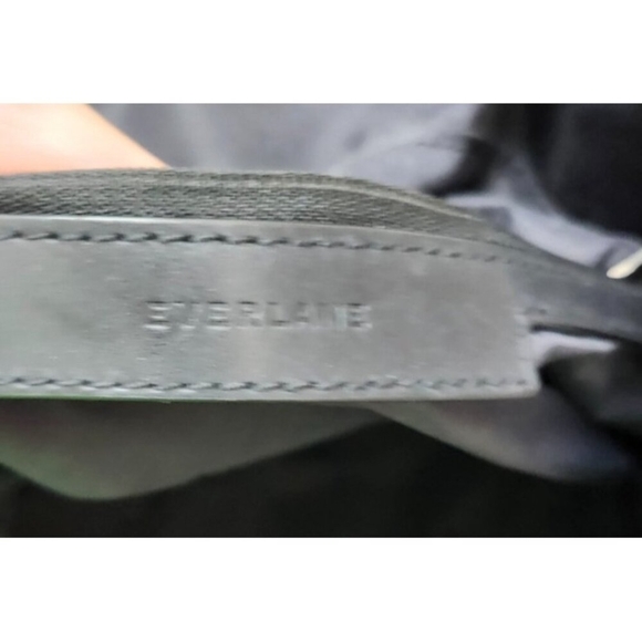 Everlane Recycled Nylon Tote Womens trevel bag - Picture 10 of 16